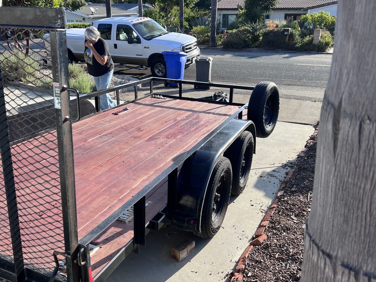 Trailer hitch and front view